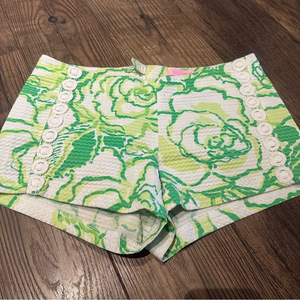 Lilly Pulitzer Green White High Waisted Shorts‎ Size 2
